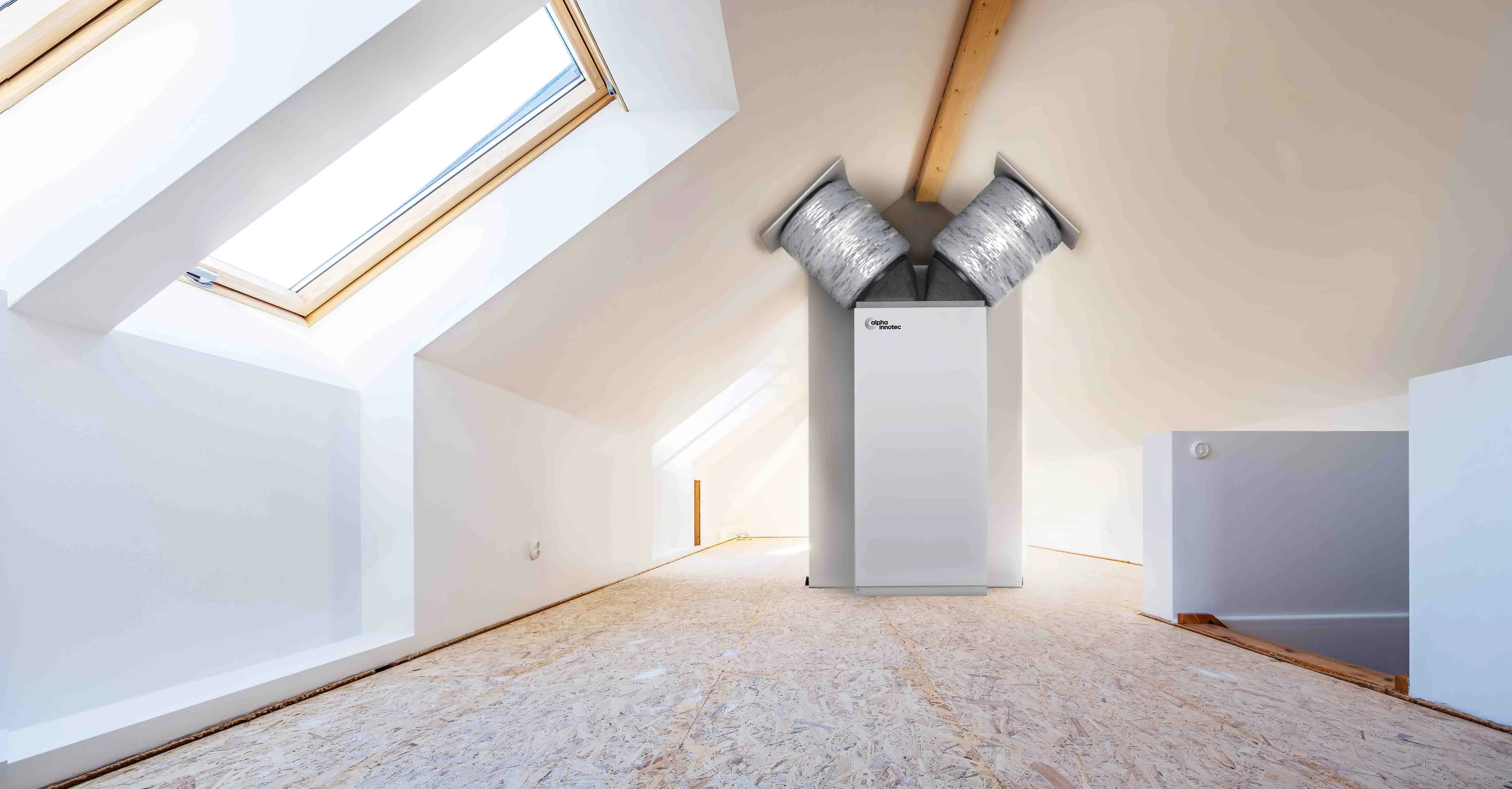 Paros heat pump in the attic